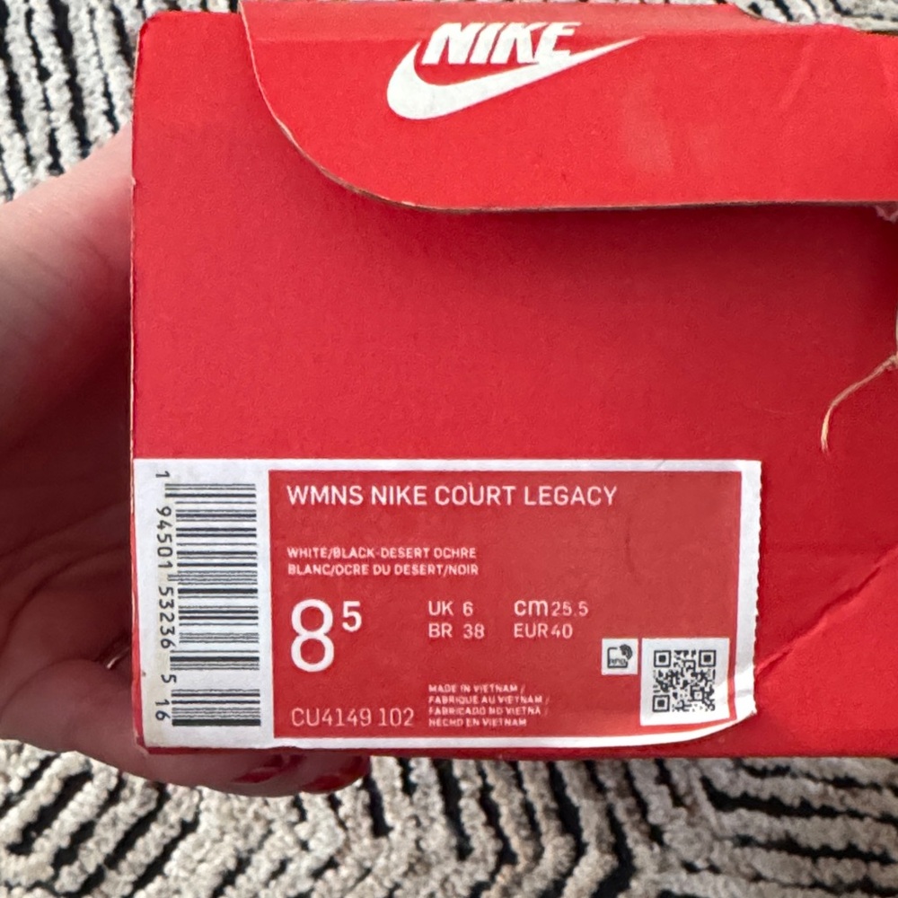 Classic Nike Court Legacy sneakers, New, women’s 8.5 - Picture 3 of 10